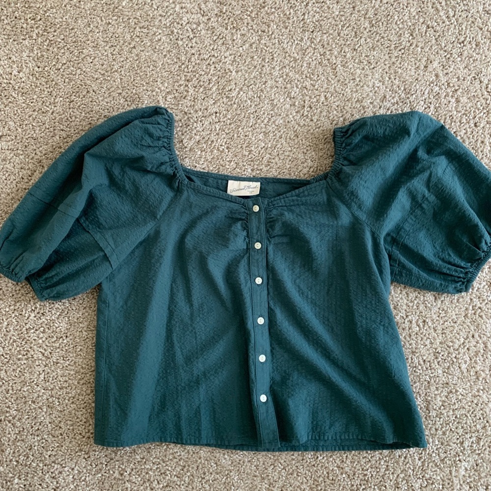 Universal thread top NWOT